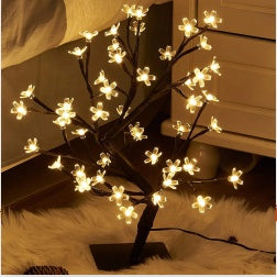 Nordic Glow  Tree Lamp - Ever green palace